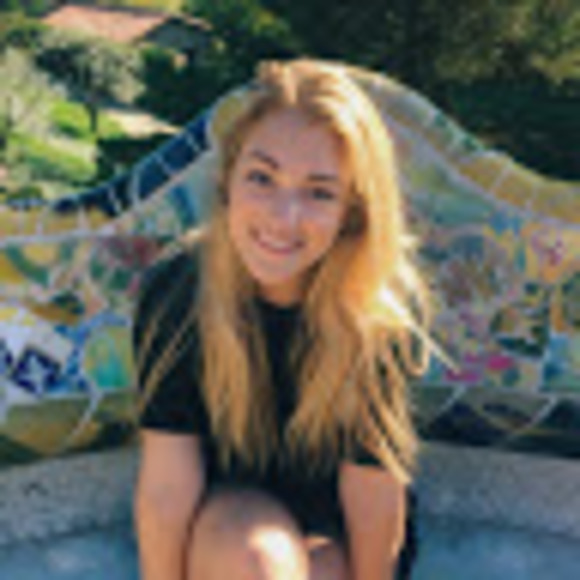 Meet your Posher, Mikaela - Picture 1 of 1